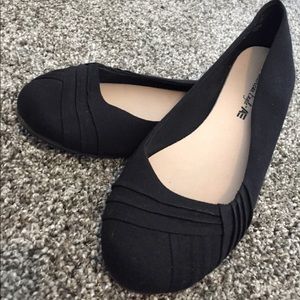 Black flats